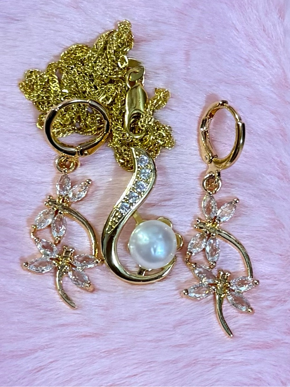 Natural White South Sea Pearl Pendant Necklace 22”, 18K Gold Filled Earrings